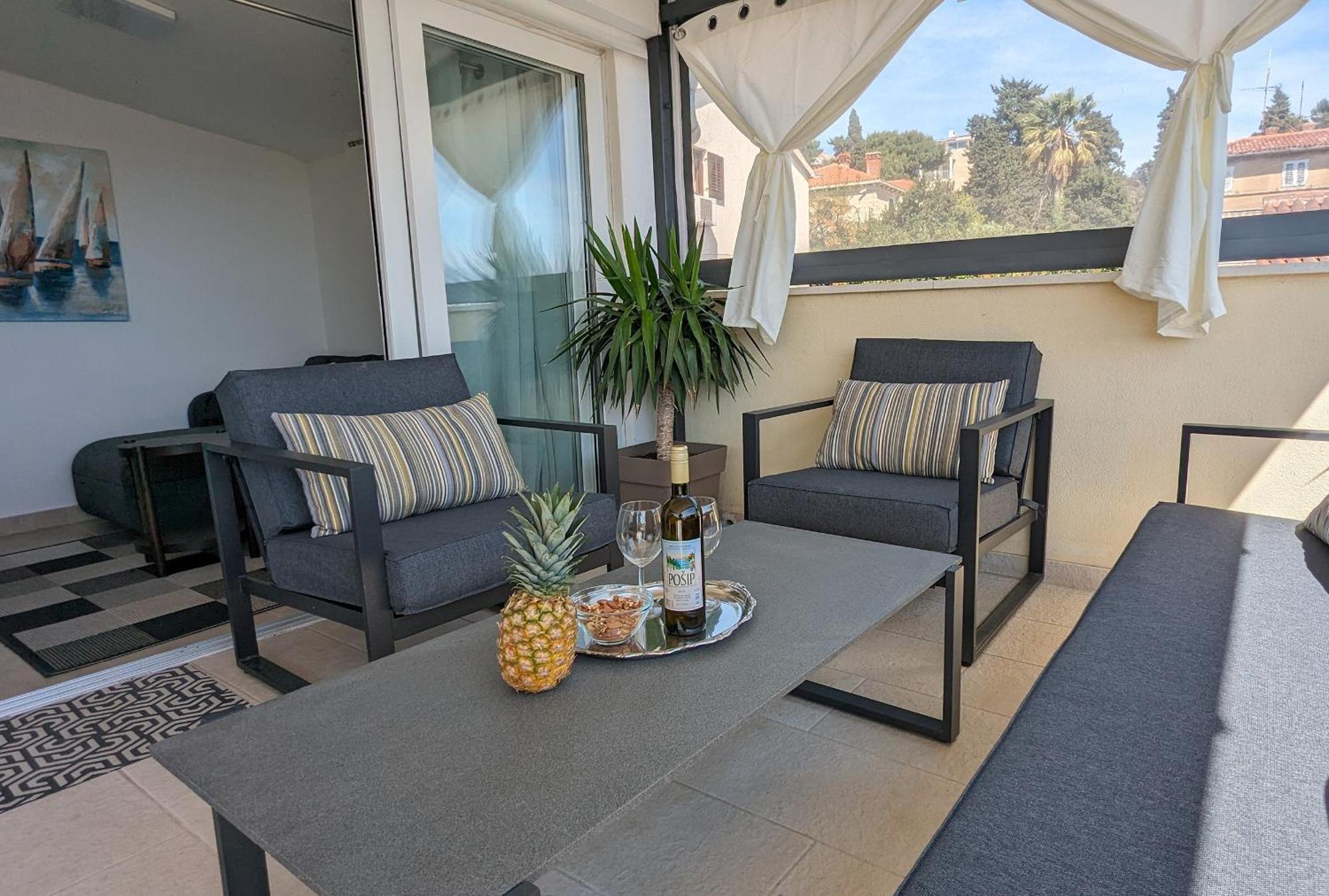 Prime Location Penthouse Apt With A Large Terrace Split Exterior foto